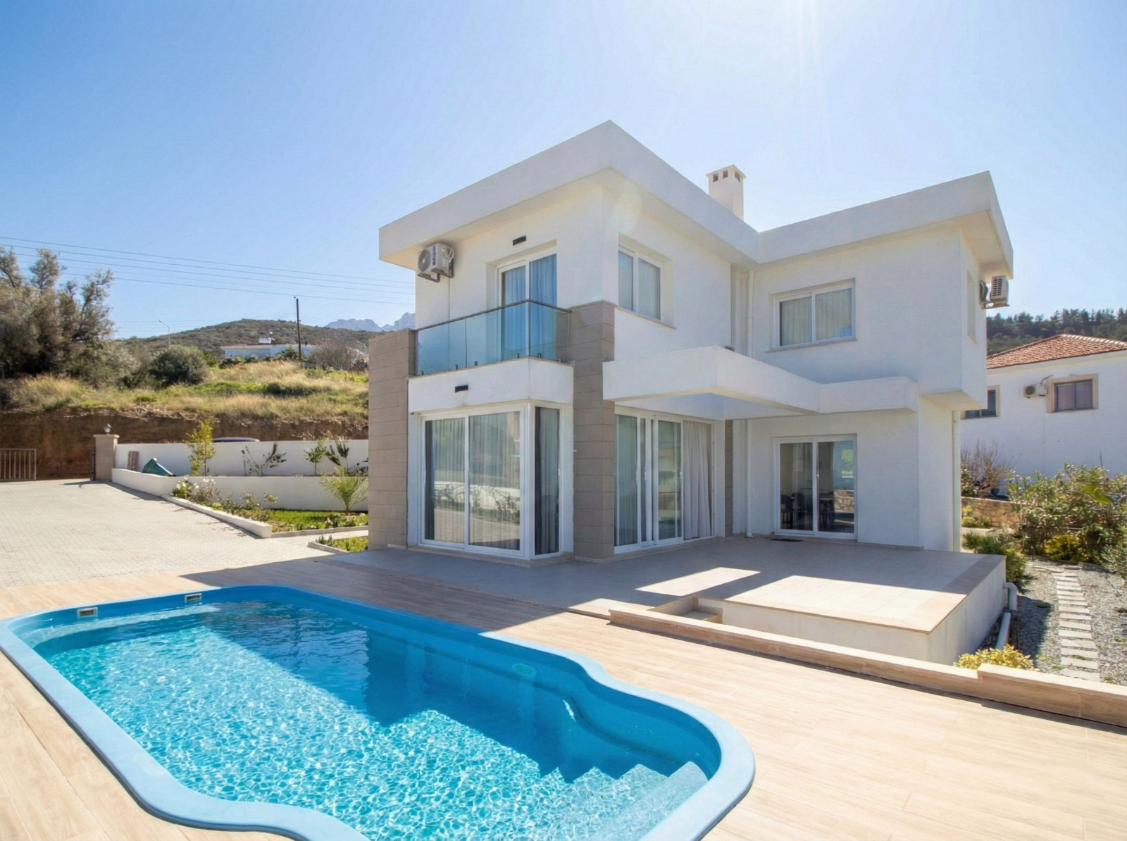 3 Bedroom Villa in Alsancak